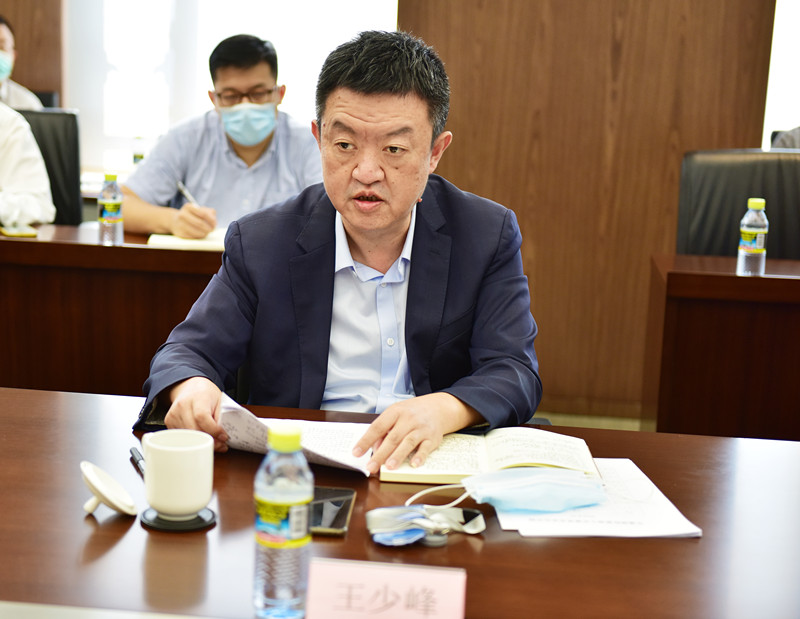 少峰总2_副本.jpg 少峰总2_副本.jpg